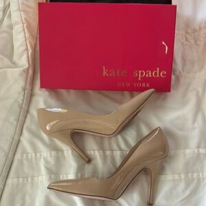 Kate Spade Tan Patent Pumps
